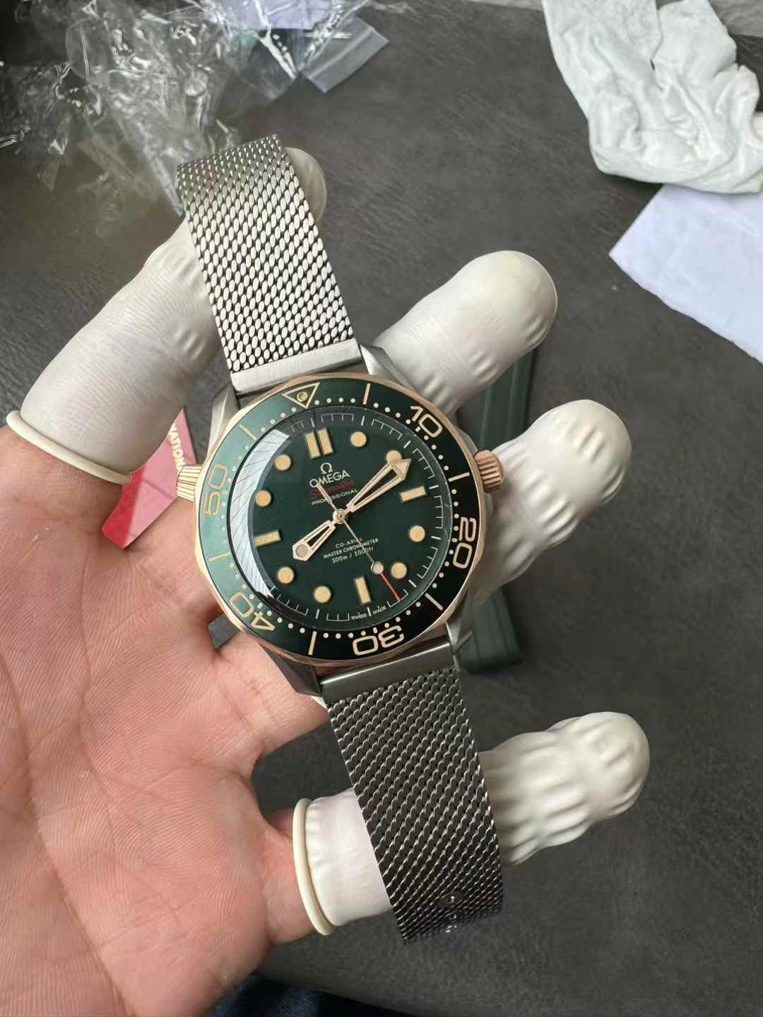 CBD Factory Omega Seamaster Diver 300M 42mm “Green   Titanium & Bronze Gold” （210.90.42.20.10.001）1:1 Super Clone – DD8806 Movement Fashionable 224